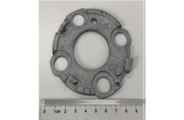 Обработанная деталь из алюминия